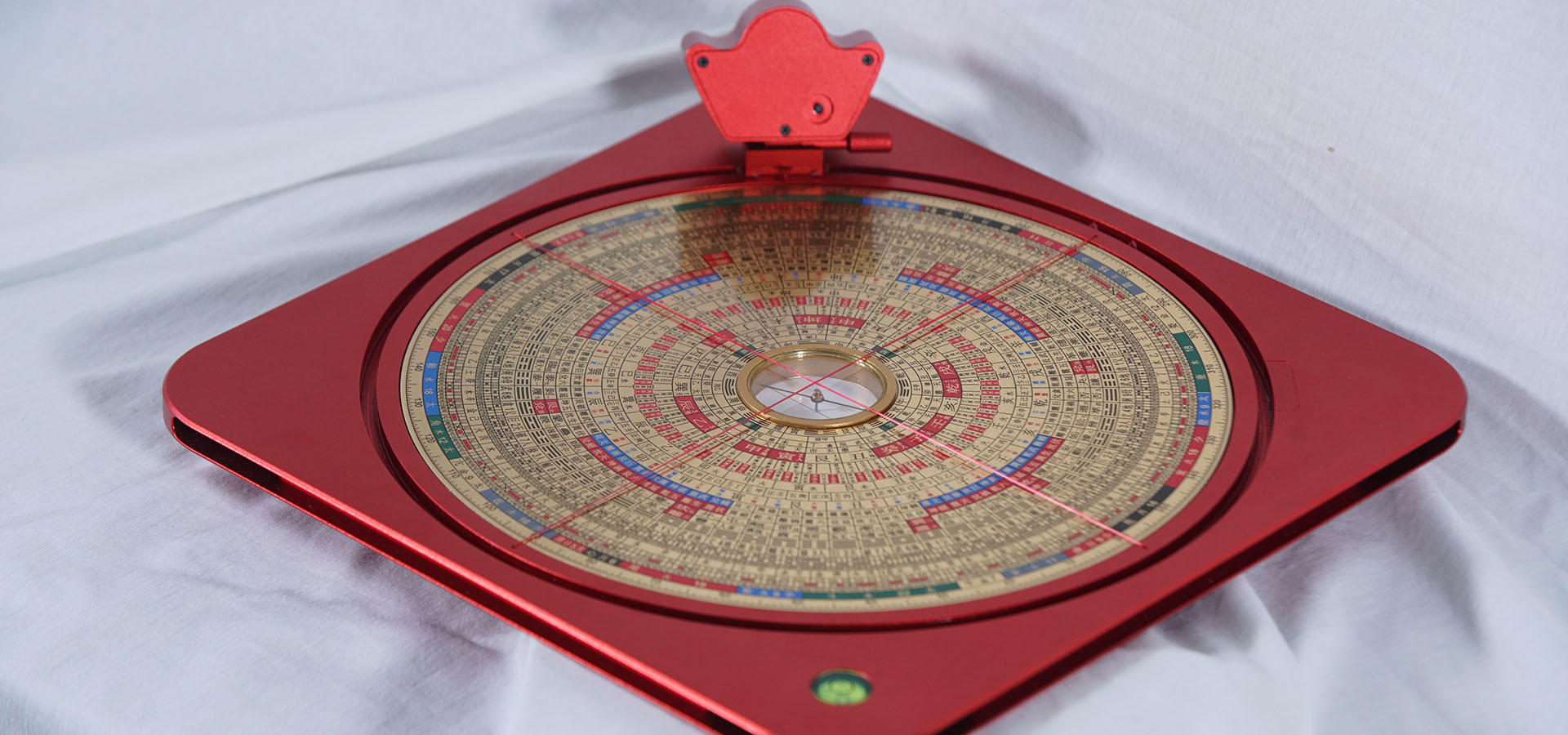 罗盘测评：激光模块影不影响罗盘准度